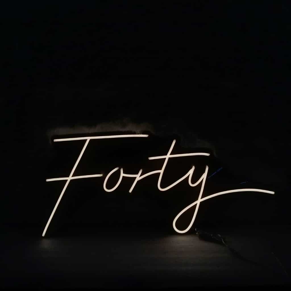 forty-sign